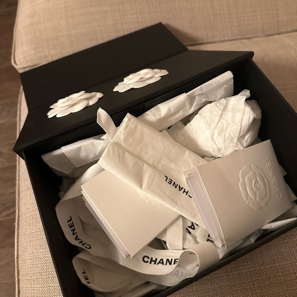SOLD！100% AUTH Chanel vanity case top handle with chain - Picture 11 of 12